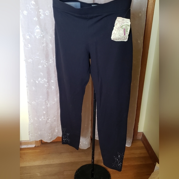 COPY - 🆕️One World | Black Leggings - Picture 9 of 9